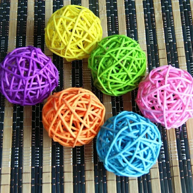 Pet Bird  Chewing  Bird Rattan Ball Toy For Parrot Budgie Parakeet Cockatiel Chewing Playing  Parrot Cages Toys