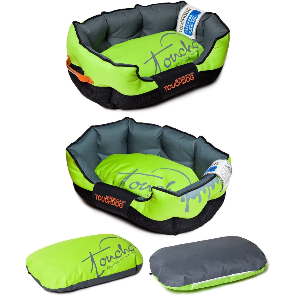 Touchdog ® 'Performance-Max' Sporty Reflective Water-Resistant Dog Bed